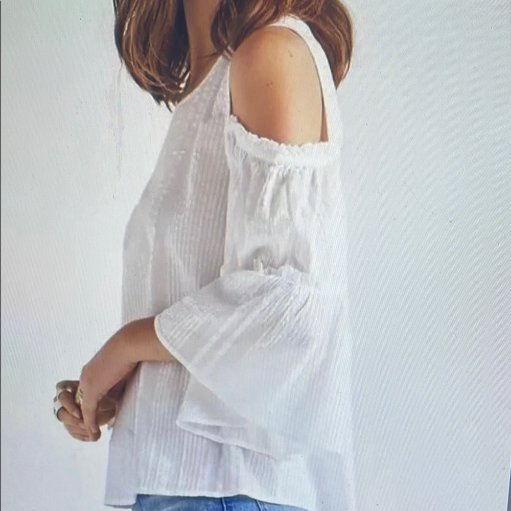 Elegant White Off-Shoulder Women's Top